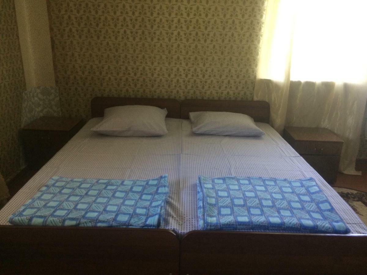 Guesthouse At Oleg'S Zolotoy Bereg Goedaoeta Buitenkant foto